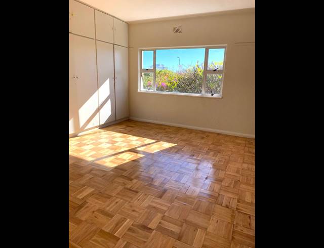 3 BEDROOM APARTMENT RENTED IN THREE ANCHOR BAY